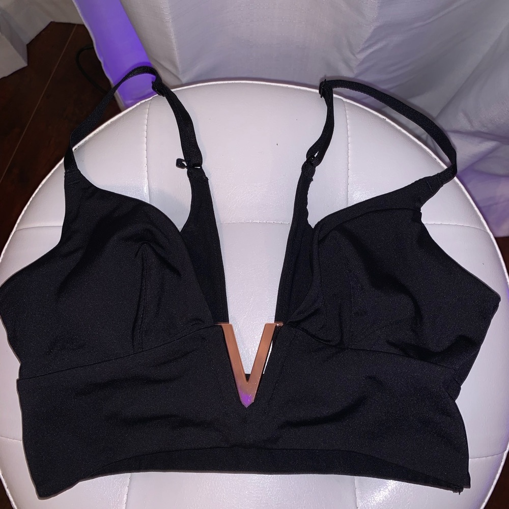 Victorias Secret Black Bra-let